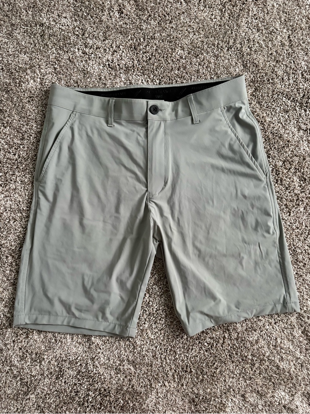 Men's Kenneth Cole Lightweight Grey Performance Golf Shorts